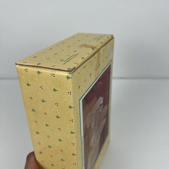 Vintage Frosted Glass Nativity Scene 4” Christmas Figurines Set of 6 With Box - Picture 4 of 16